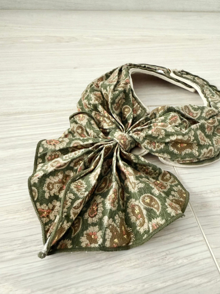 像領巾一樣的圍兜 STAIF paisley green image 1 of 0