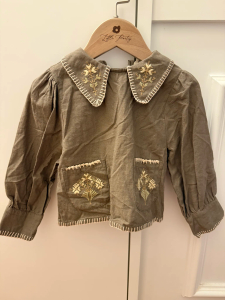 領口刺繡上衣 灰色 image 1 of 0