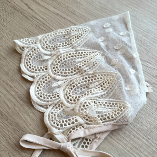 蕾絲精靈綁帶帽 image 1 of 0