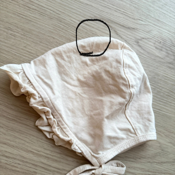 優雅荷葉折邊帽 image 1 of 0