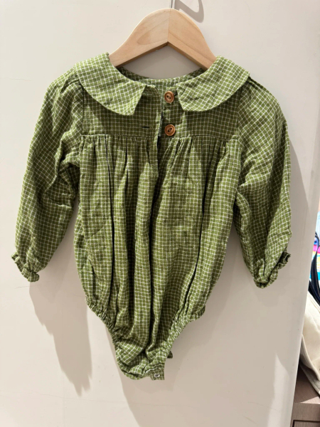 綠格紋小圓領包屁衣 image 1 of 0