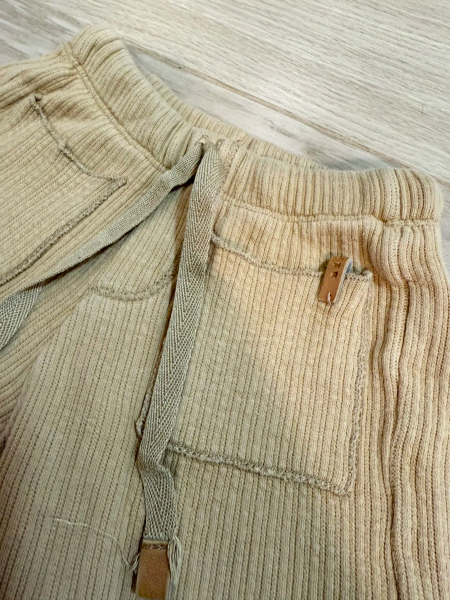 Sweat pants - Hummus image 1 of 0