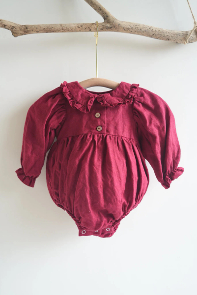 Dannie and Lilou 紅包屁 image 1 of 0