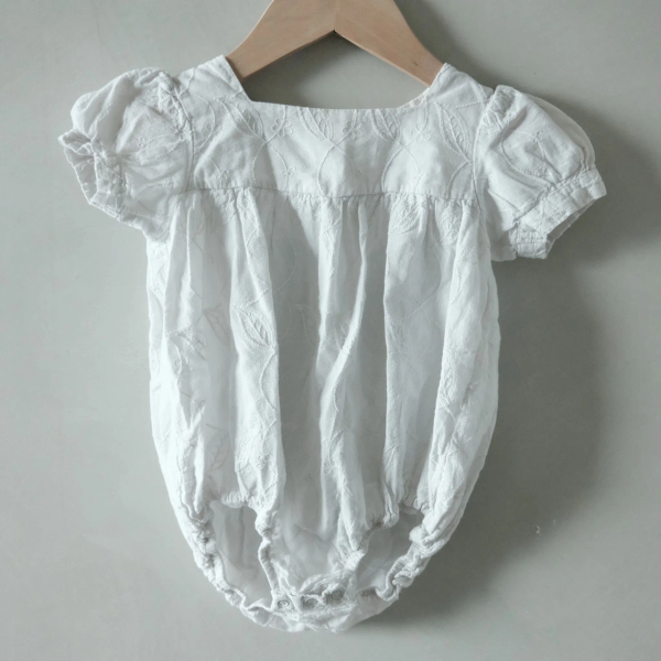 葉子紋路白色包屁衣 image 1 of 0