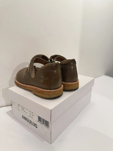瑪莉珍愛心皮鞋-墨綠 image 1 of 0
