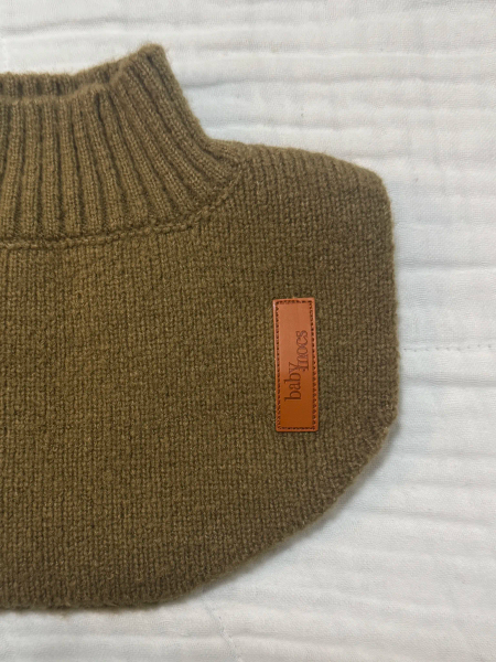 皮標針織圍脖-Caramel image 1 of 0