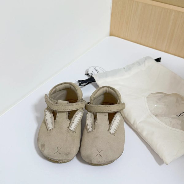Spark Classic Bunny 兔子露踝包鞋 image 1 of 0