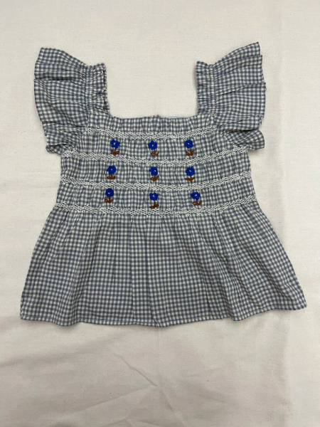 灰格刺繡荷葉上衣 image 1 of 0