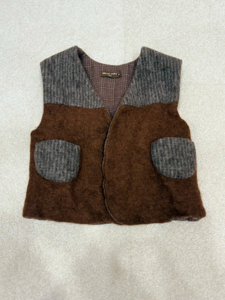 羊毛背心 image 1 of 0