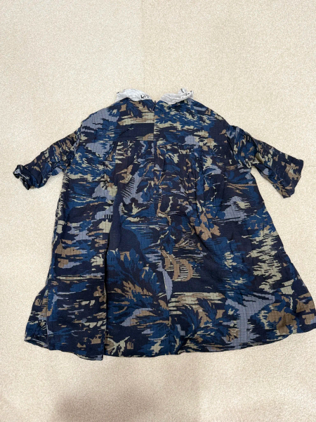 印花洋裝 image 1 of 0