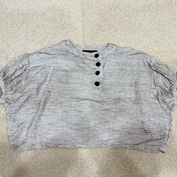 上衣 image 1 of 0