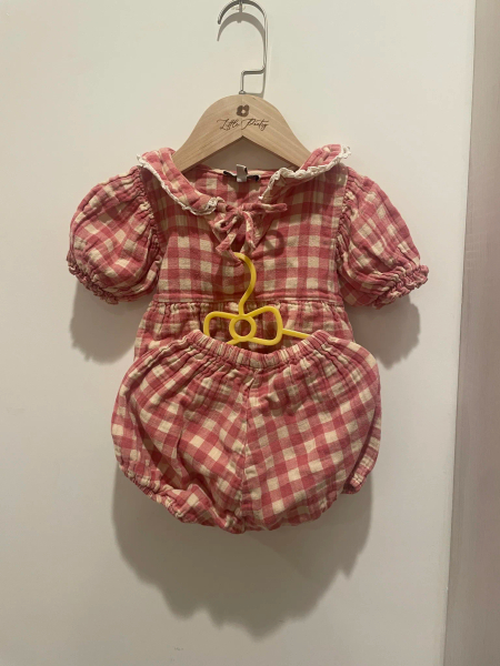 粉紅格紋套裝 image 1 of 0