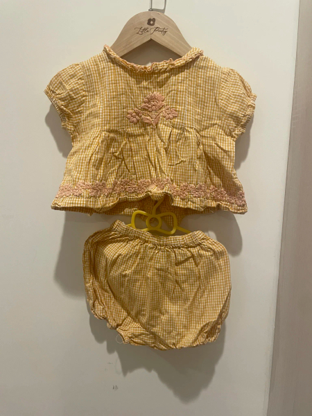 鵝黃格紋刺繡套裝 image 1 of 0