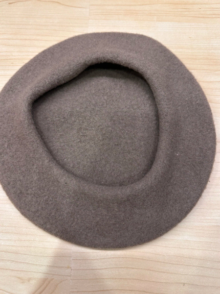畫家帽 image 1 of 0