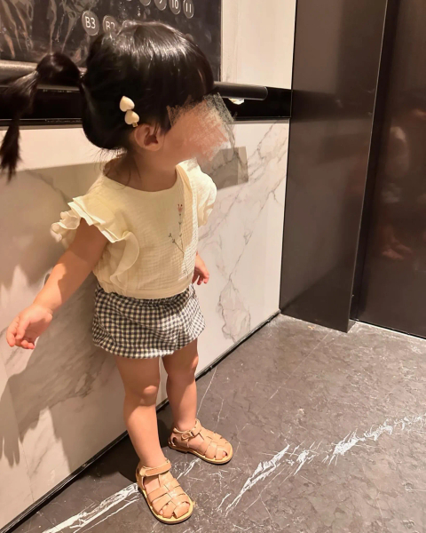 Popelin Organic Embroidered Top 無袖上衣（4 image 1 of 0