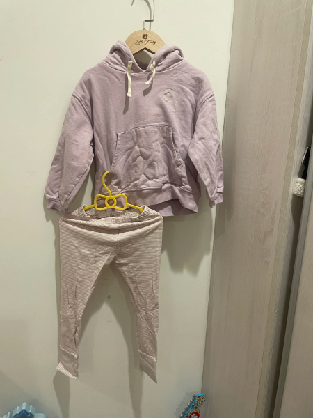 淡紫條文帽T套裝 image 1 of 0