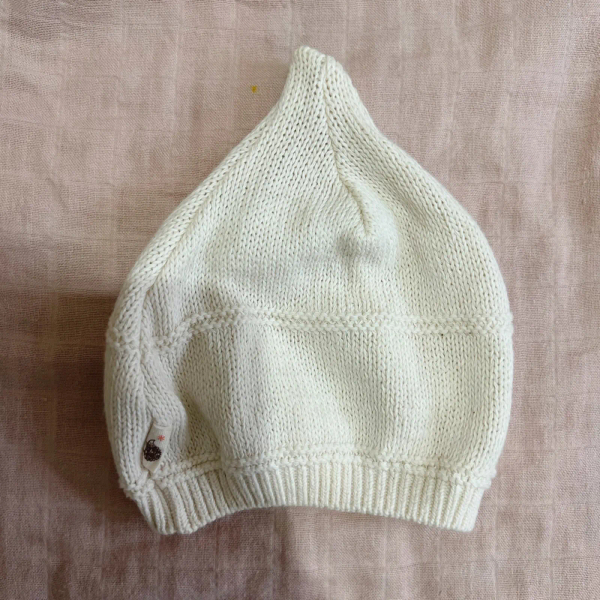 白色針織精靈帽 image 1 of 0