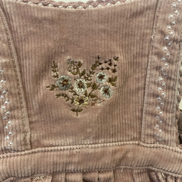 厚絨布刺繡小花吊帶裙 image 1 of 0