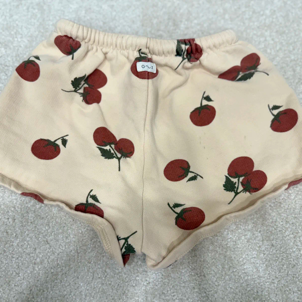 小蕃茄衣服（整套） image 1 of 0