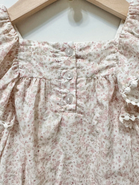 方領荷葉流蘇邊背心碎花洋裝 image 1 of 0