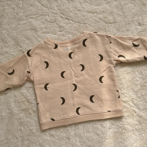 月亮上衣 image 1 of 0