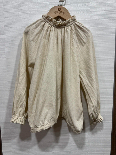 白上衣 image 1 of 0