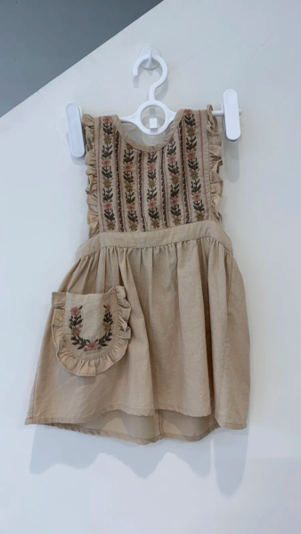 淡粉色刺繡吊帶裙 image 1 of 0