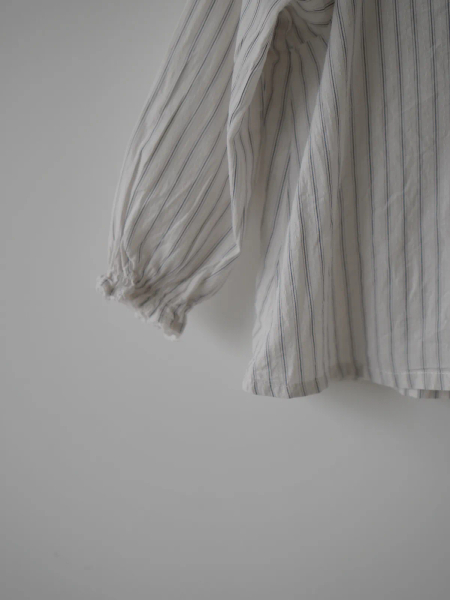 藍色條紋上衣 image 1 of 0