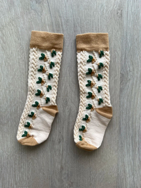 Socks in Natural image 1 of 0