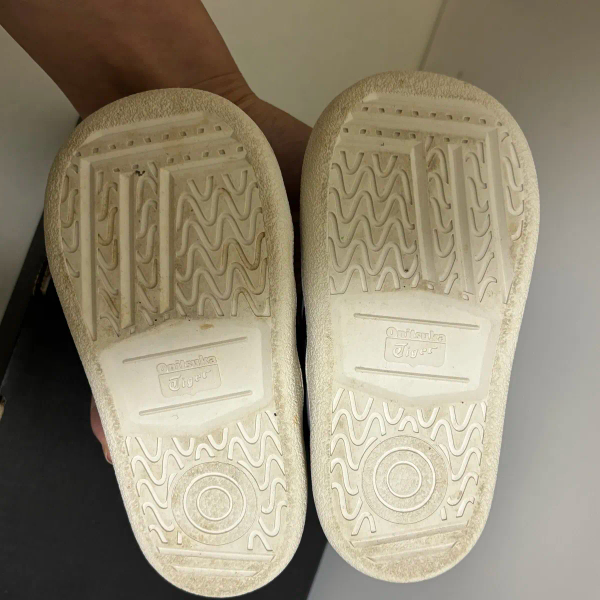 經典配色板鞋 image 1 of 0