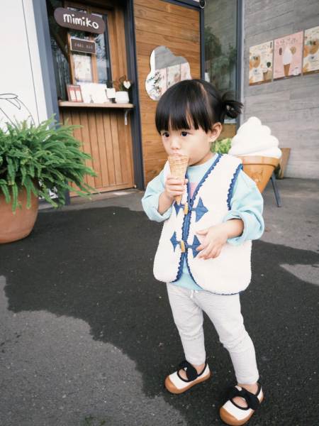 牛角扣絨毛背心 - cream image 1 of 0