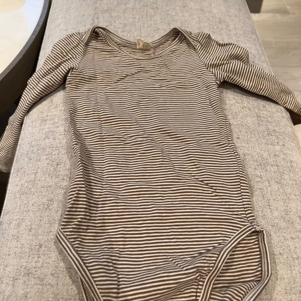 Gray Label 長袖包屁衣 (9-12M) image 1 of 0