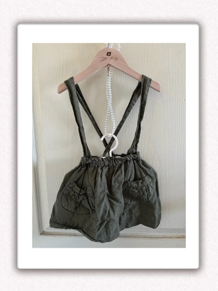 La La Petite Alice 手工棉麻吊帶裙-橄欖綠 image 1 of 0