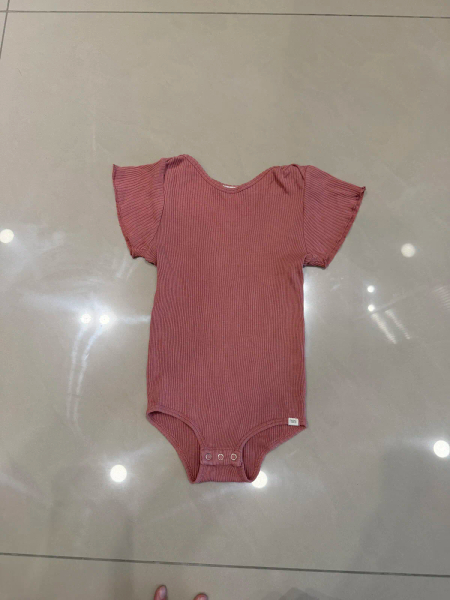 絲質有機棉嬰幼兒粉色包屁衣 image 1 of 0