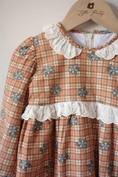 Brick lace dress 磚紅格紋蕾絲洋裝 image 1 of 0