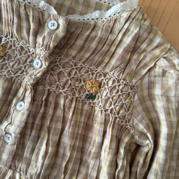 格紋刺繡包屁衣 image 1 of 0