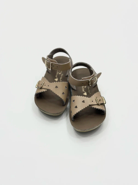 sandals image 1 of 0