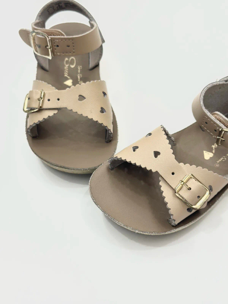 sandals image 1 of 0