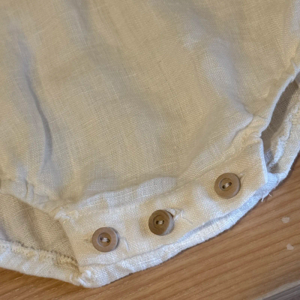 荷葉領針織包屁衣 image 1 of 0