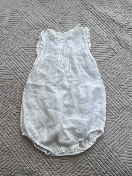 古典亞麻荷葉包屁衣18-24m image 1 of 0