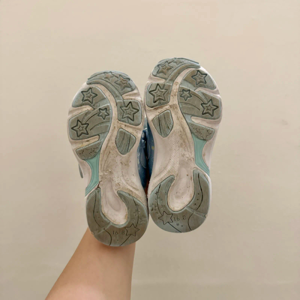 大耳狗發光鞋 image 1 of 0