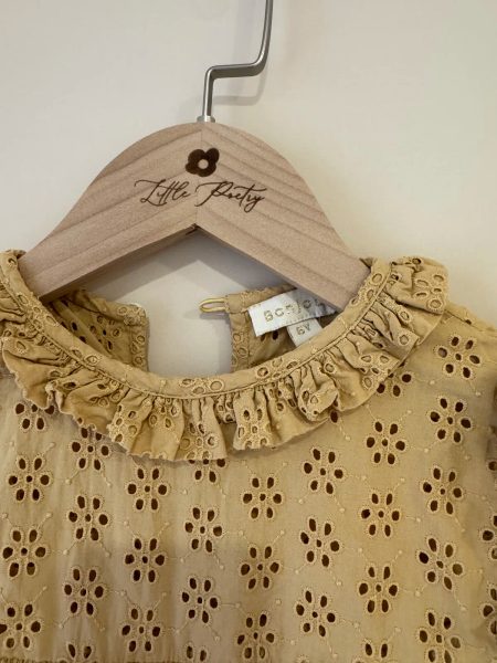 刺繡洋裝 image 1 of 0