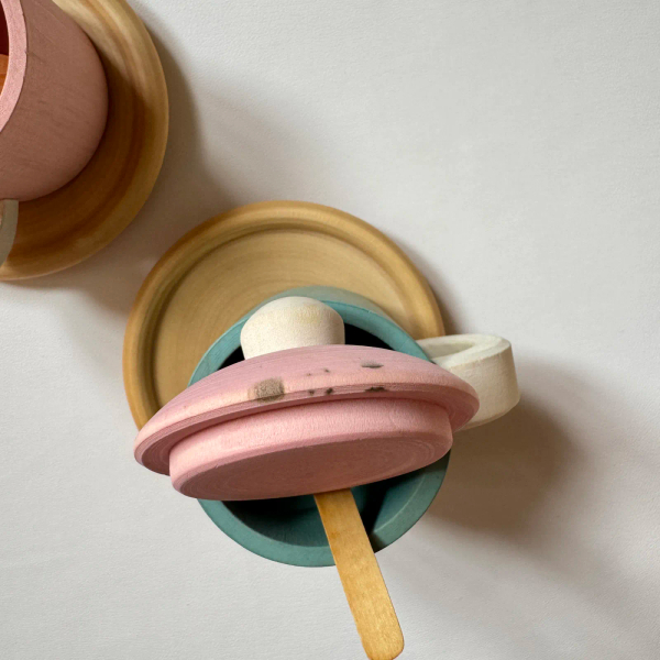 TEA SET MUSTARD & PINK image 1 of 0