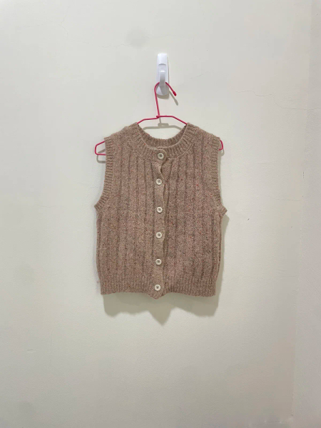 彩色雪點羊毛背心 image 1 of 0