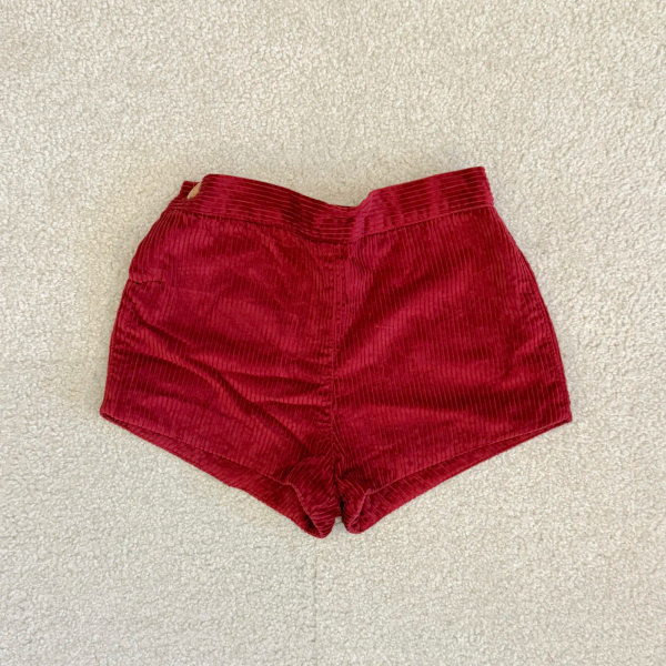燈芯絨復古小短褲 image 1 of 0