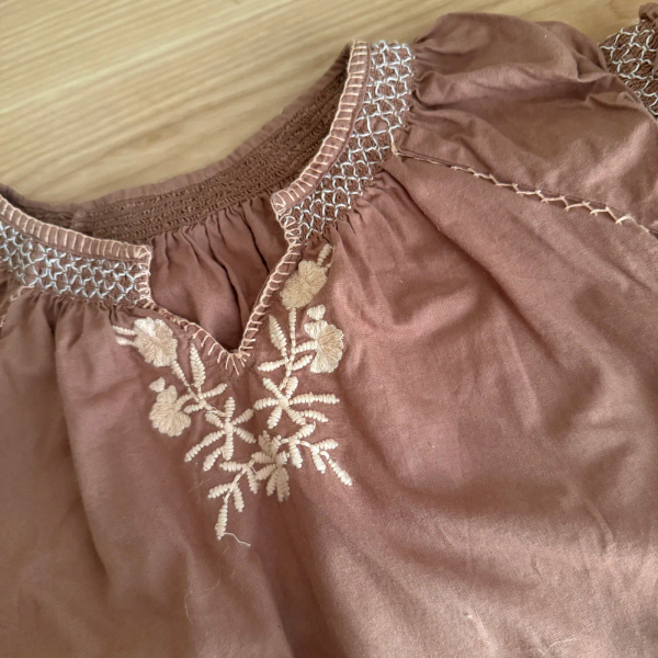 刺繡荷葉縮口 image 1 of 0