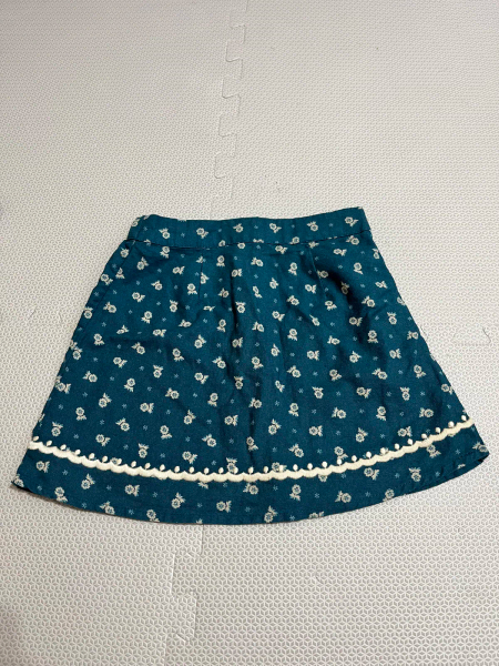 裙子 image 1 of 0