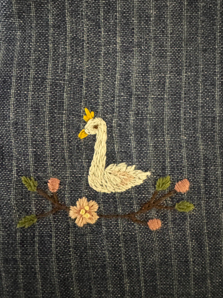 天鵝刺繡洋裝（cara限定刺繡） image 1 of 0