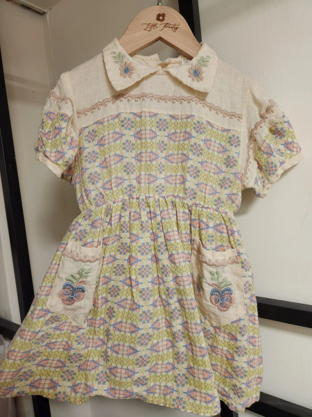 短袖刺繡洋裝 image 1 of 0