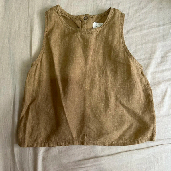 棕色背心 image 1 of 0